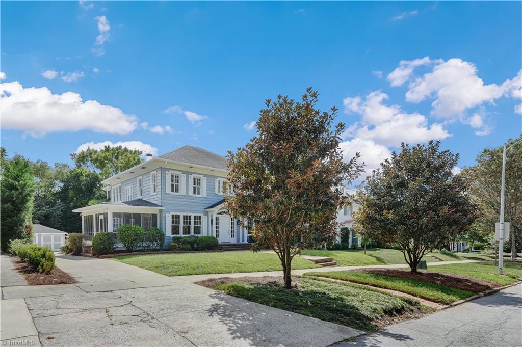209 W Bessemer Avenue