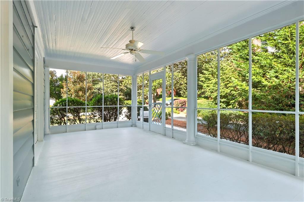 209 W Bessemer Avenue