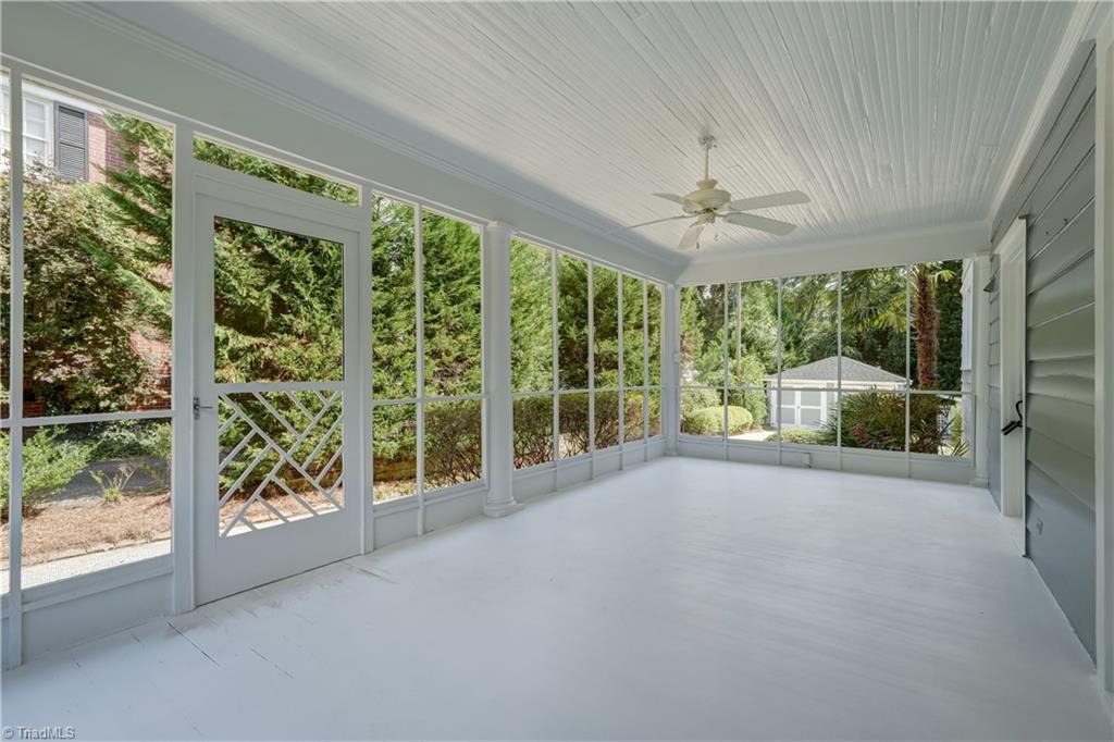 209 W Bessemer Avenue