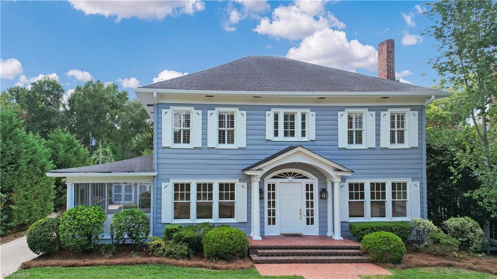 209 W Bessemer Avenue