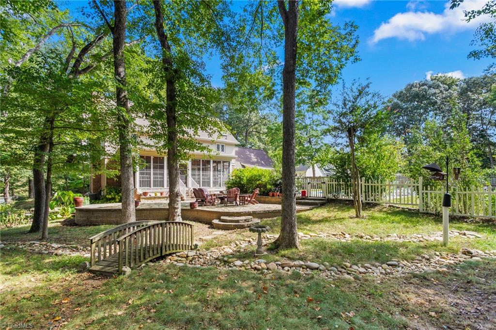 1902 San Fernando Drive