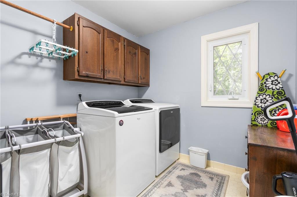 1902 San Fernando Drive