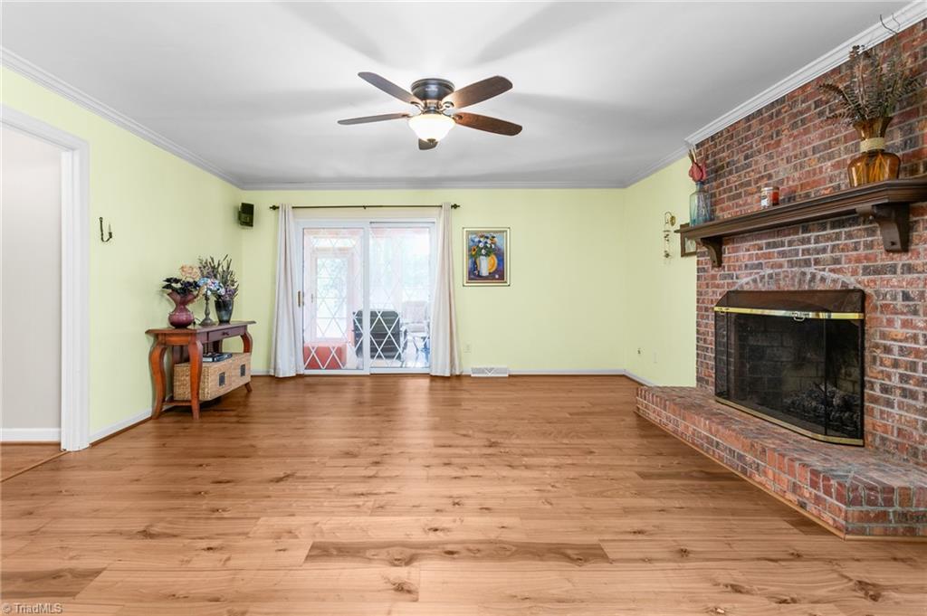 1902 San Fernando Drive