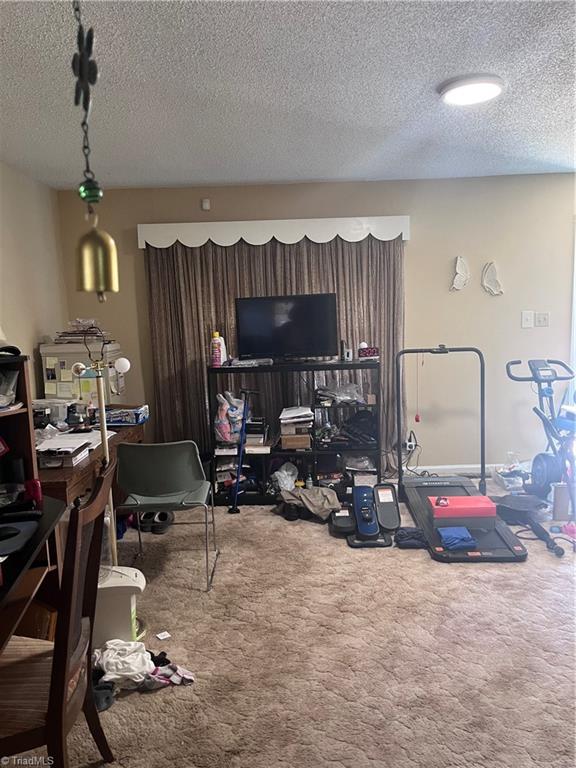 3881 Hartford Street, Winston-Salem