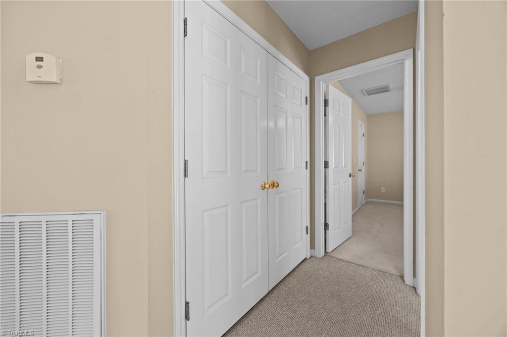 4334 Rocky Brook Court, Greensboro