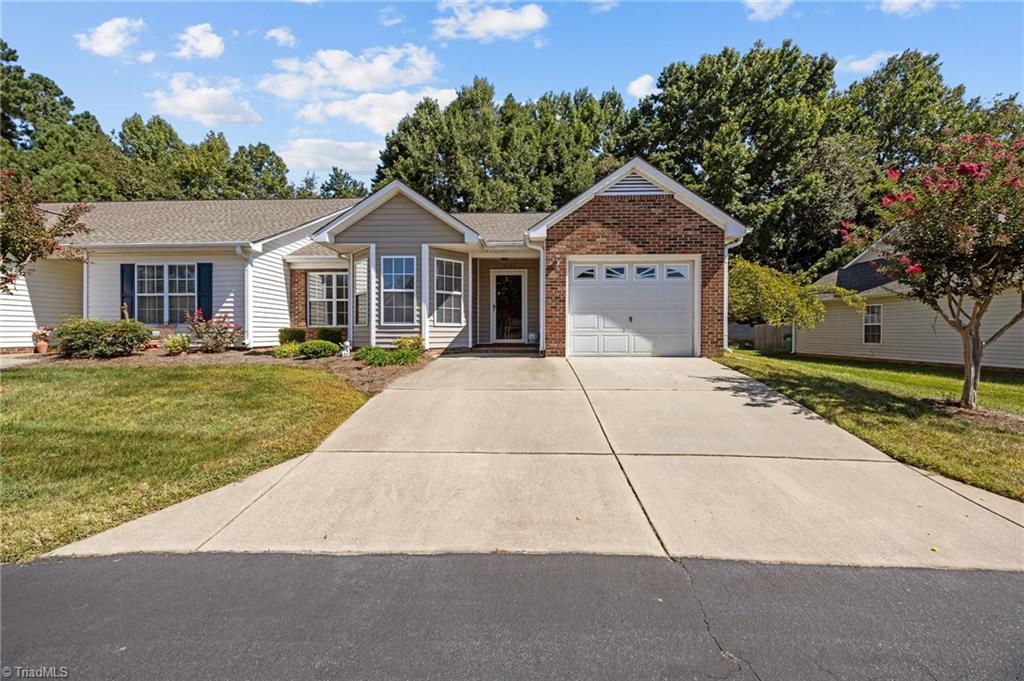 4334 Rocky Brook Court, Greensboro