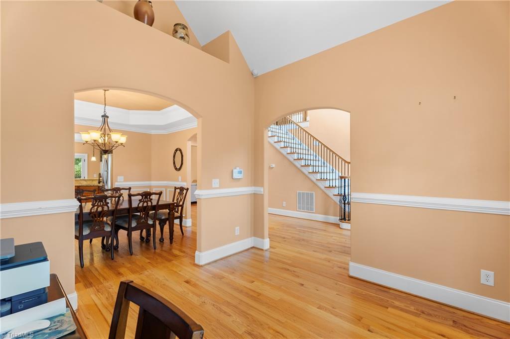 221 Cabot Drive, Winston-Salem