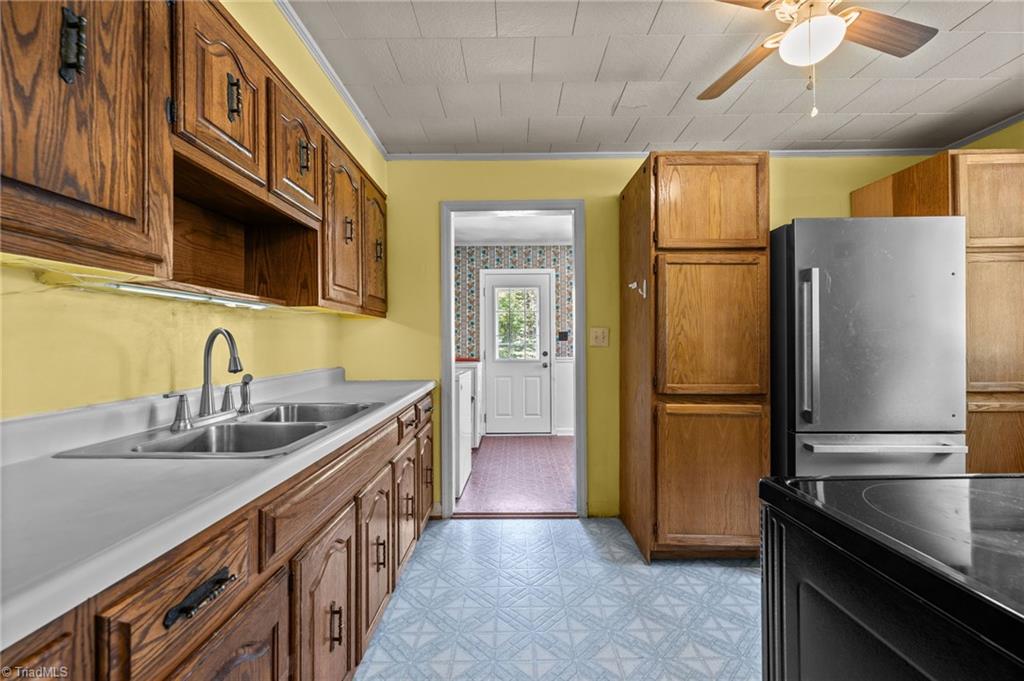 3411 Cecilside Lane