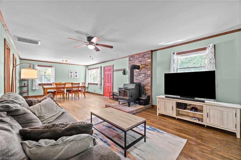 3411 Cecilside Lane