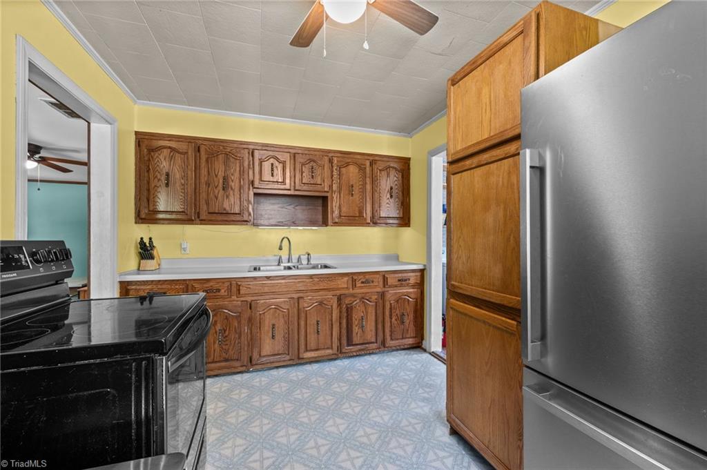 3411 Cecilside Lane