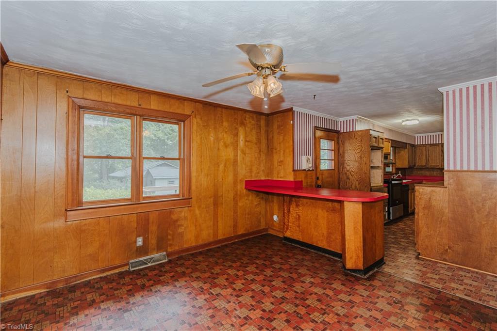 209 Debanne Road, McLeansville