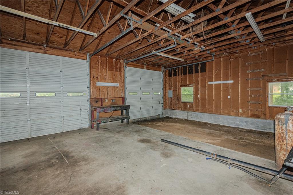 209 Debanne Road, McLeansville