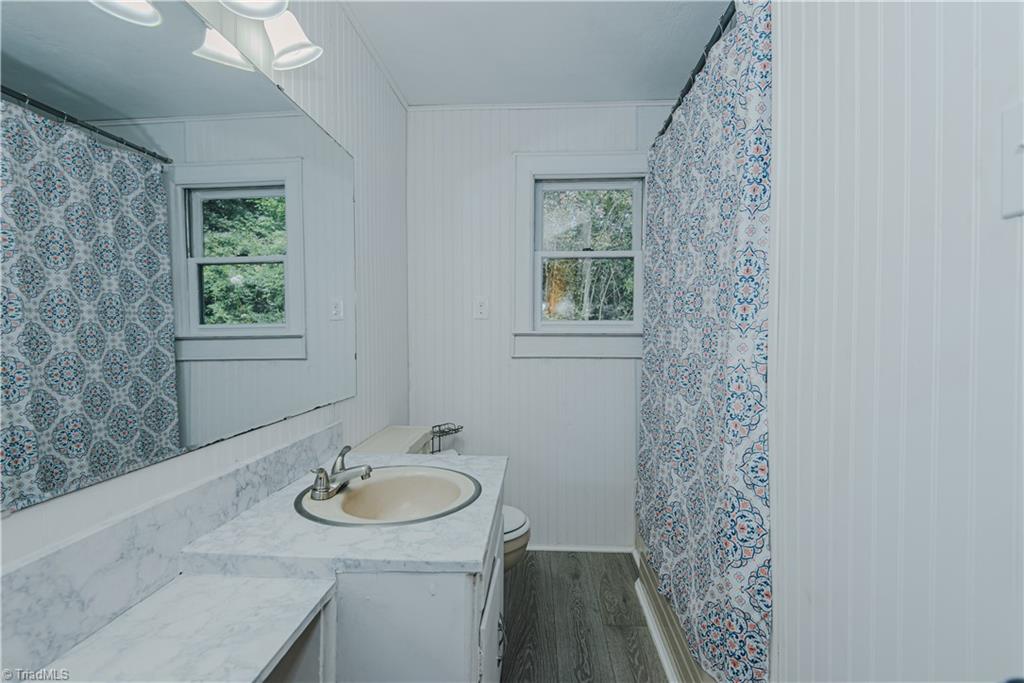 209 Debanne Road, McLeansville