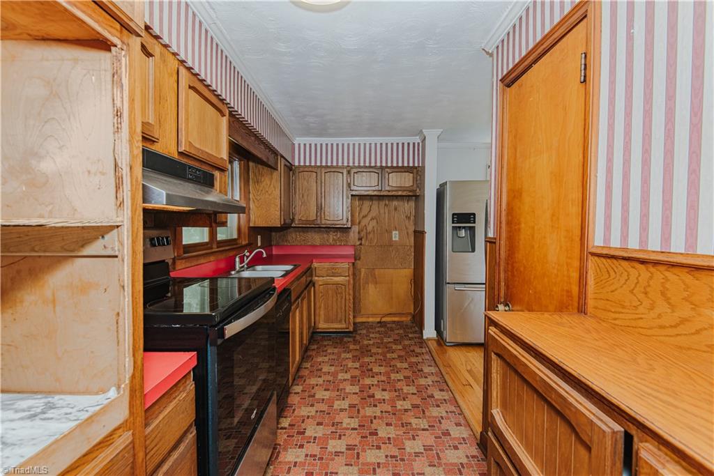 209 Debanne Road, McLeansville