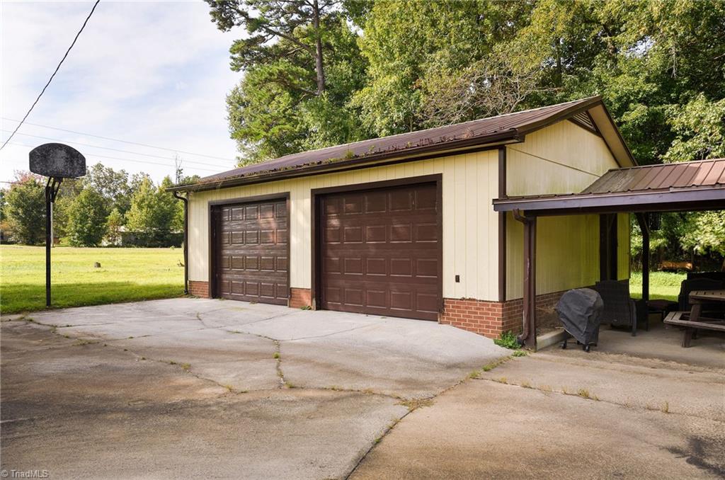 3702 Carr Store Road, Cedar Grove