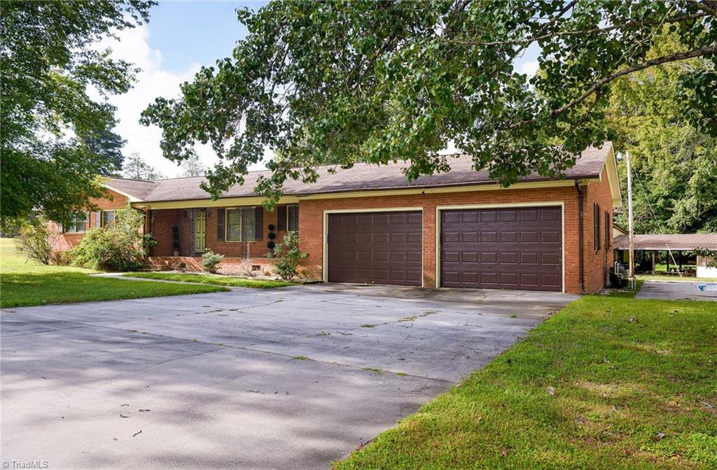 3702 Carr Store Road, Cedar Grove