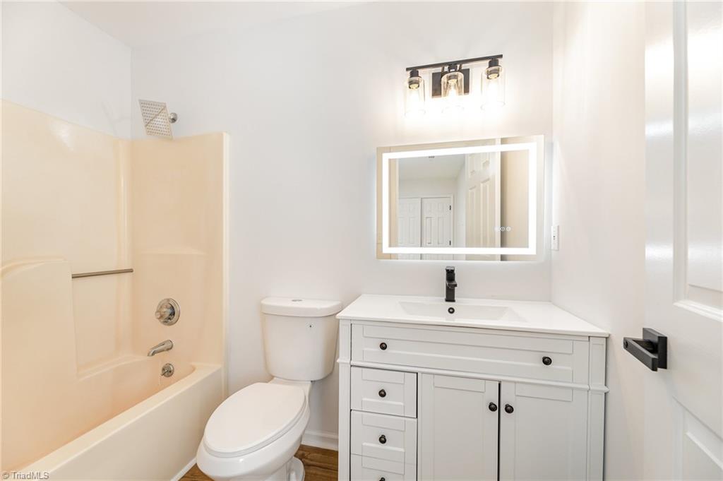 5961 Old Plank Road, Winston-Salem