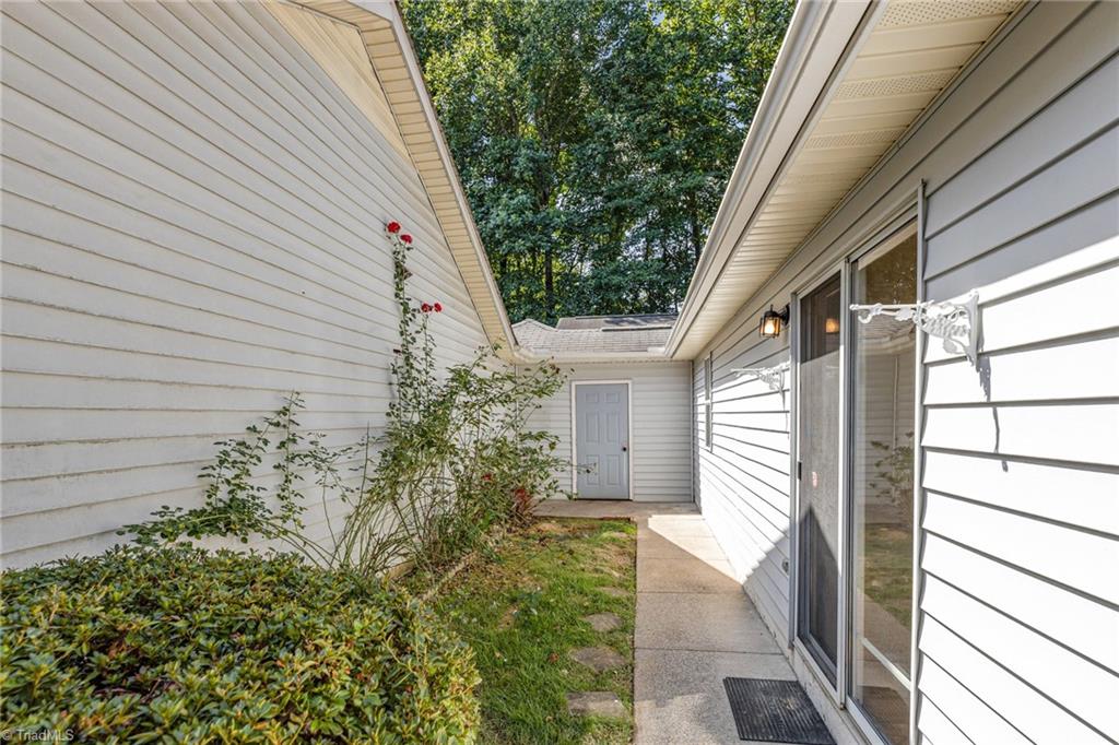 5961 Old Plank Road, Winston-Salem