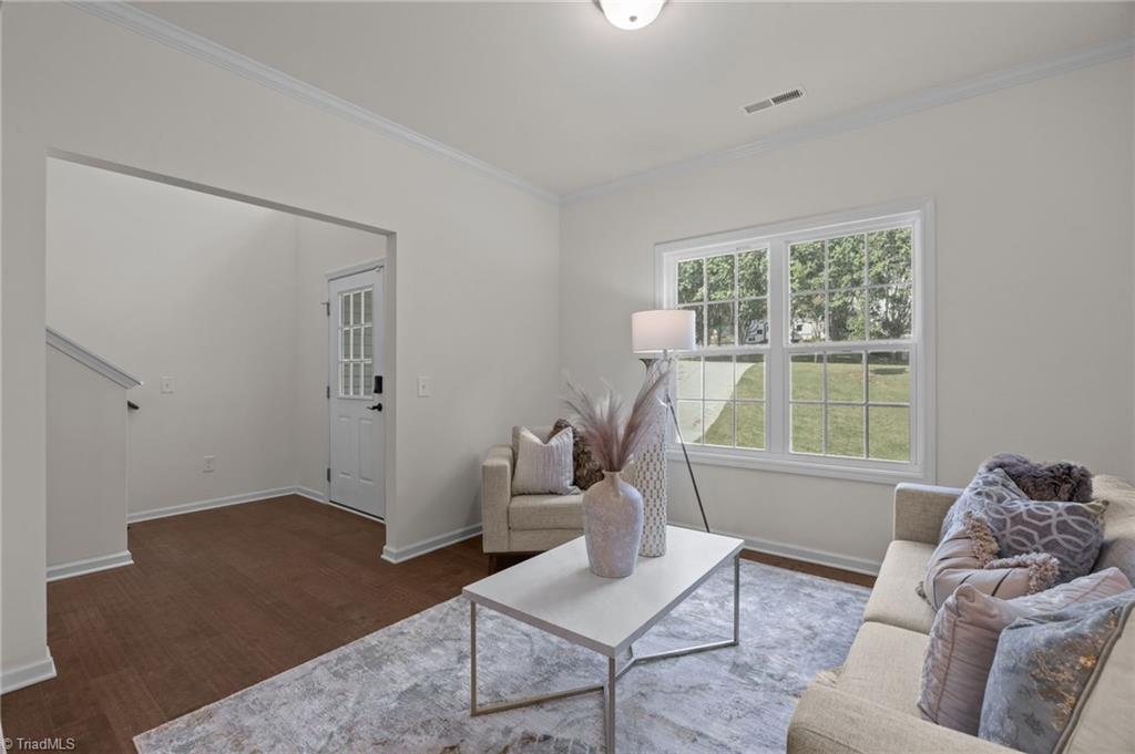 993 Kensal Green Drive