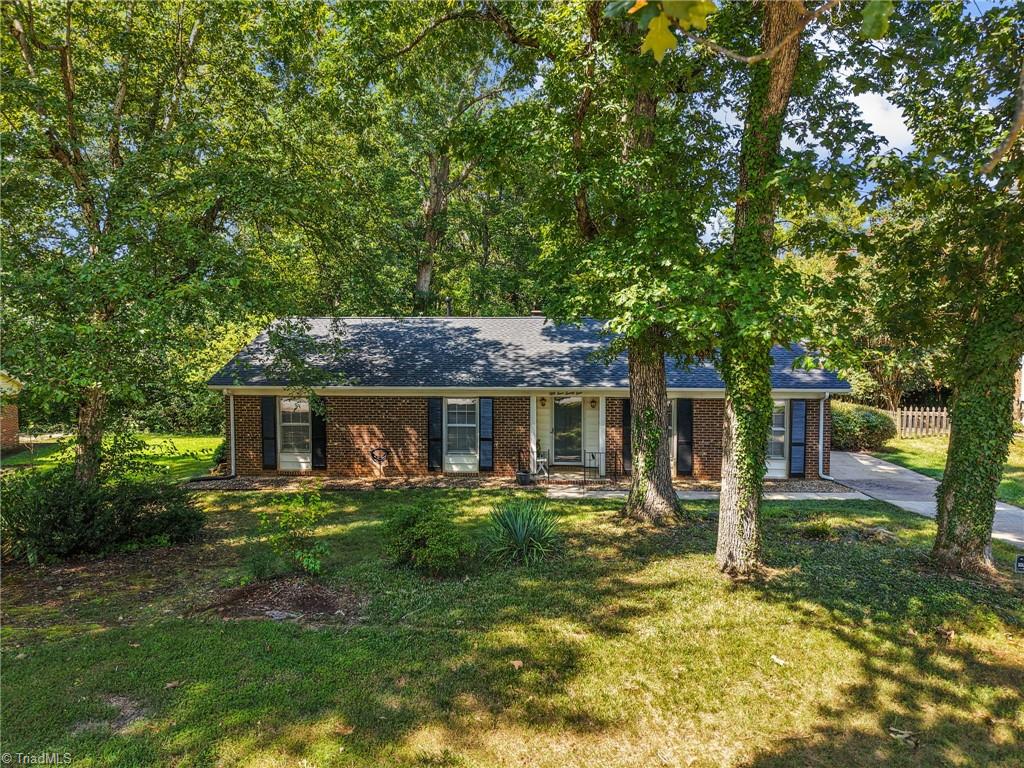 5421 Amberhill Drive