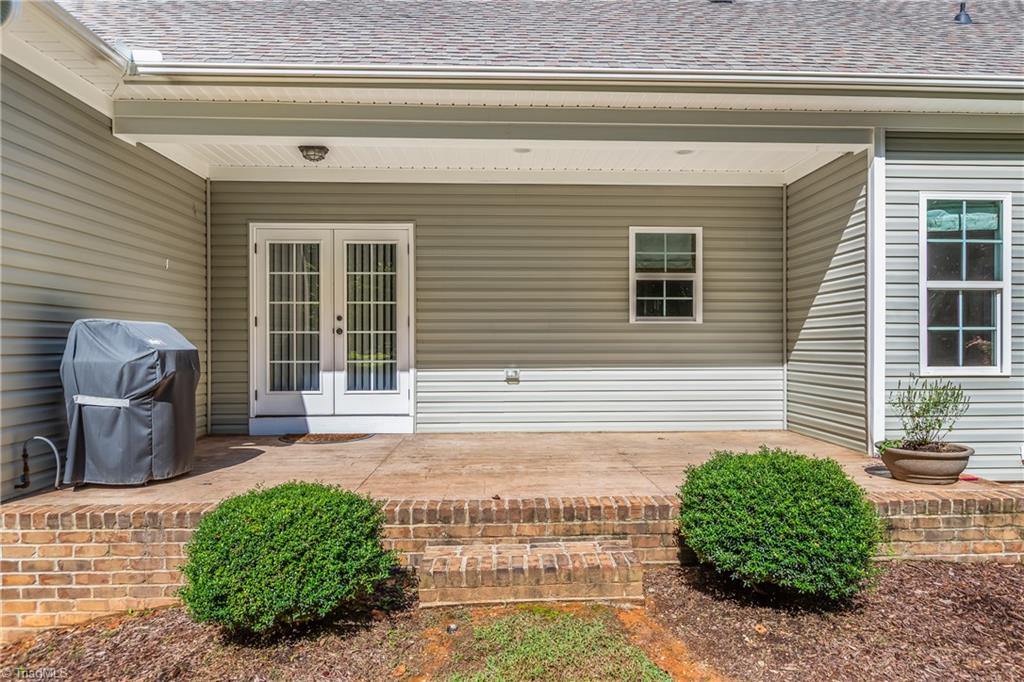 116 Lucas Park Drive, Greensboro