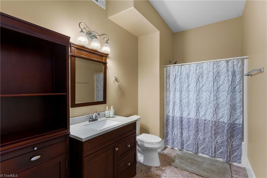 116 Lucas Park Drive, Greensboro