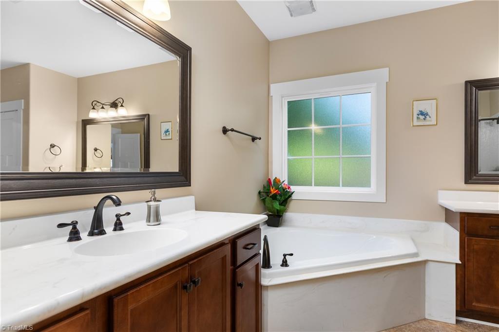 116 Lucas Park Drive, Greensboro