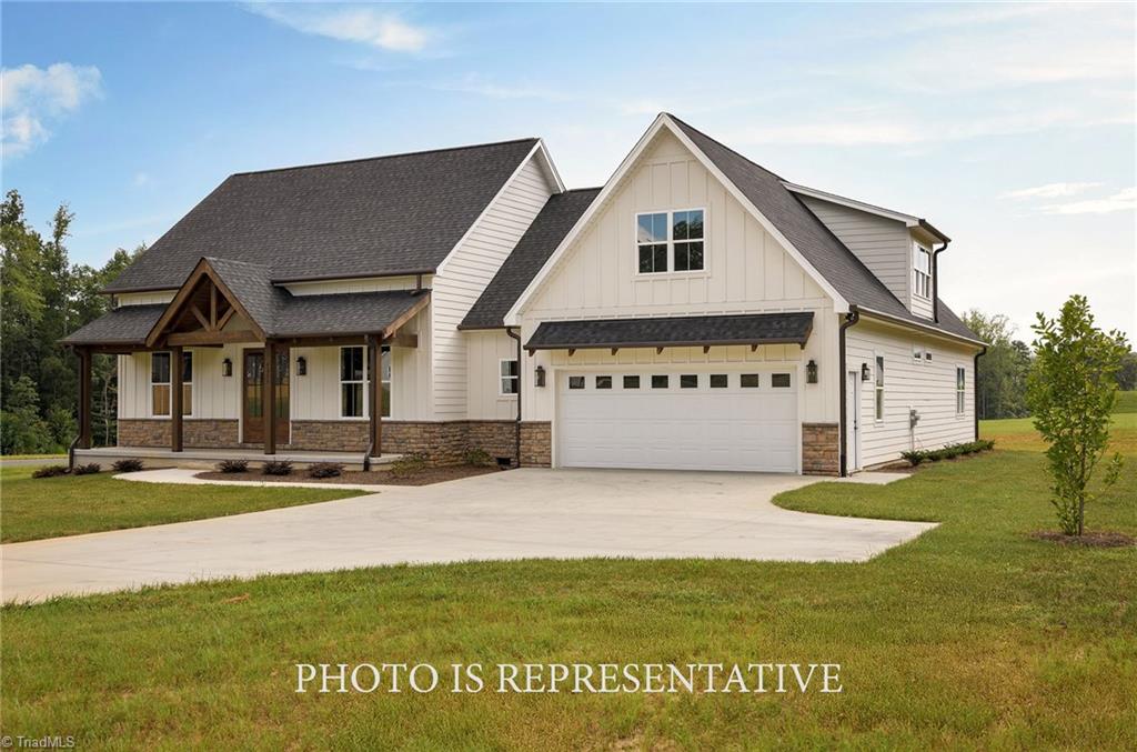 4218 Gracewood Farm Drive, Winston-Salem