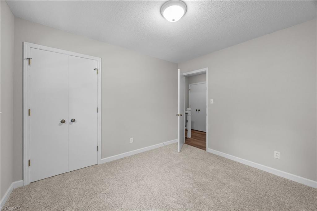 456 Alvis Lane, Winston-Salem