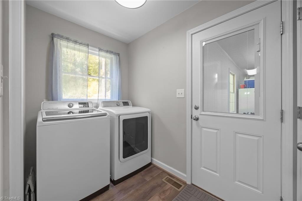 456 Alvis Lane, Winston-Salem