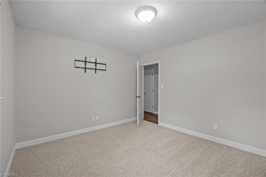 456 Alvis Lane, Winston-Salem