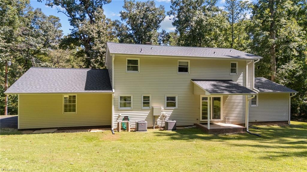 456 Alvis Lane, Winston-Salem