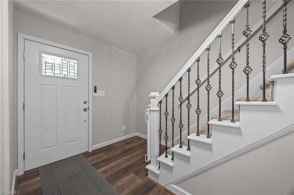 456 Alvis Lane, Winston-Salem