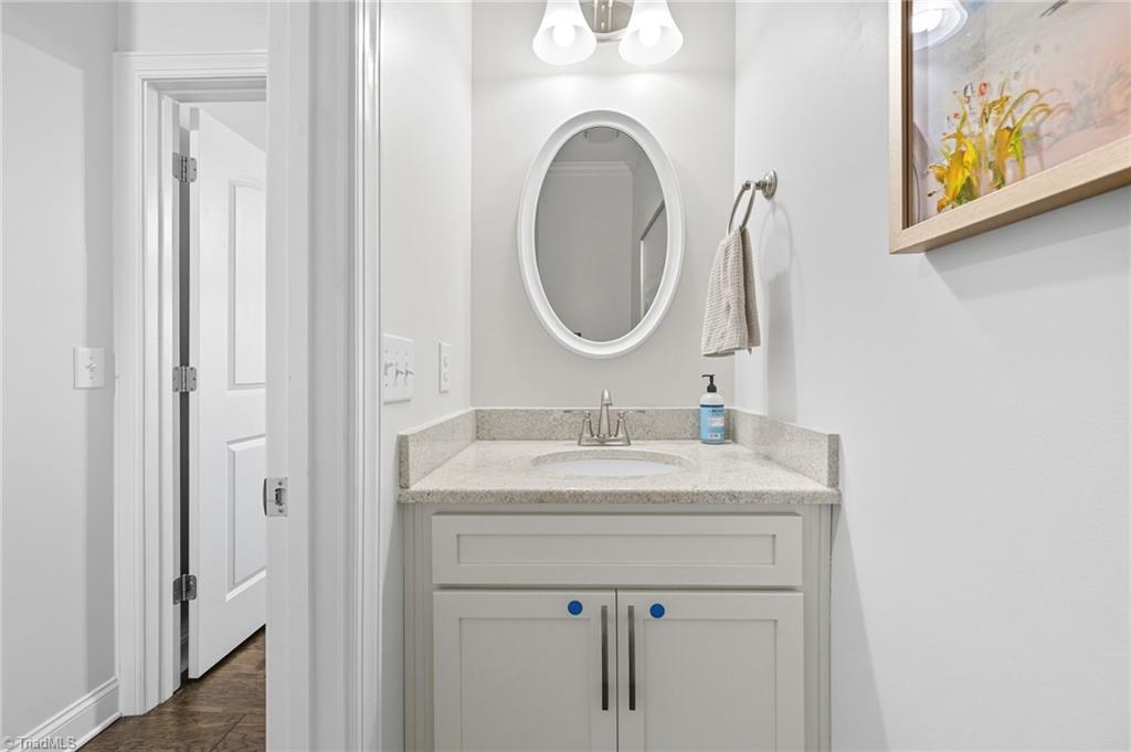 1016 Somerset Drive, Winston-Salem