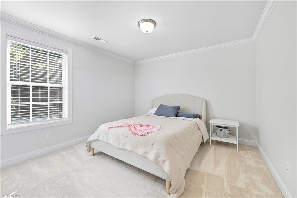 1016 Somerset Drive, Winston-Salem