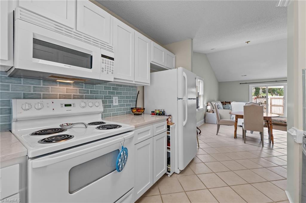 1465 Grantland Place