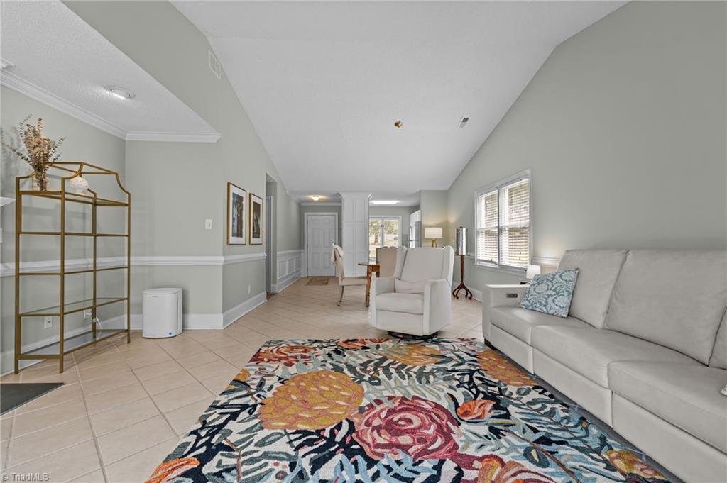 1465 Grantland Place