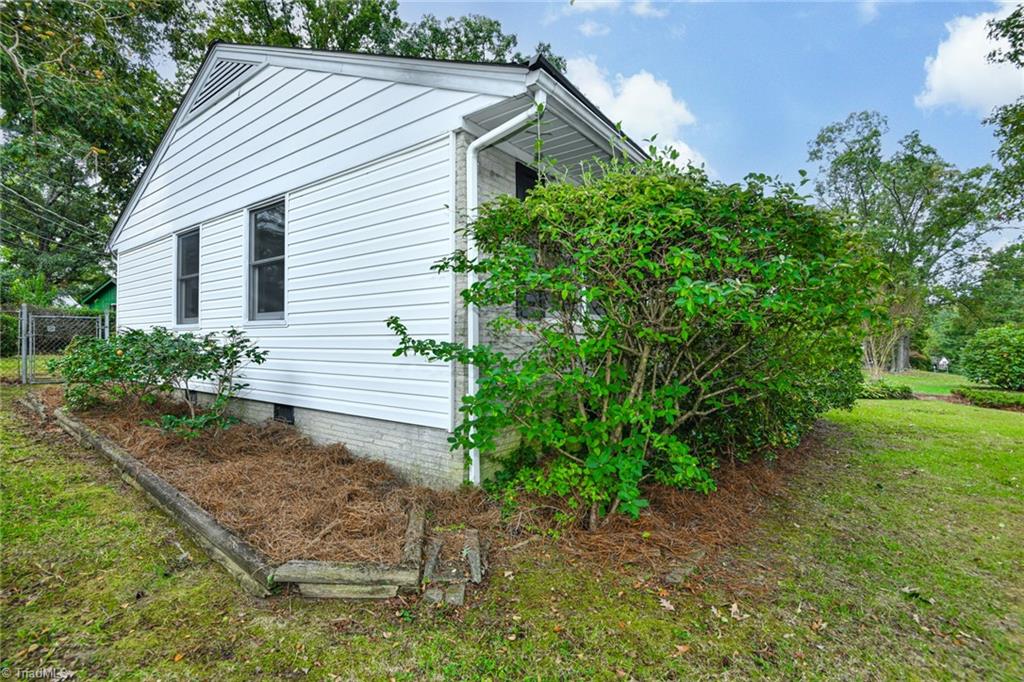 2503 W Cornwallis Drive