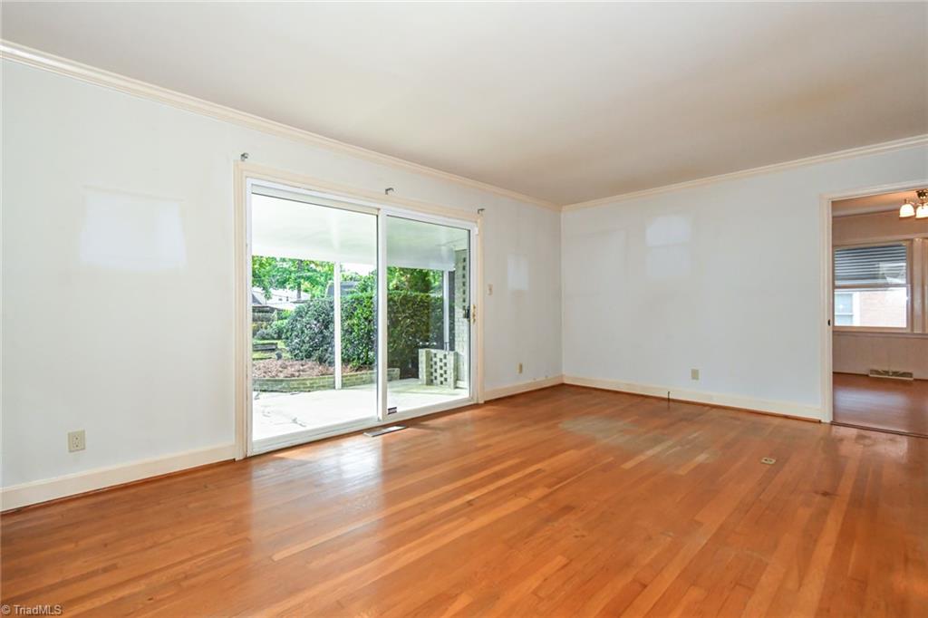 2503 W Cornwallis Drive