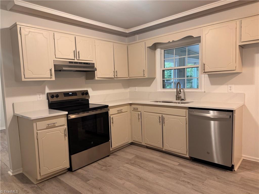 639 Woodhaven Drive