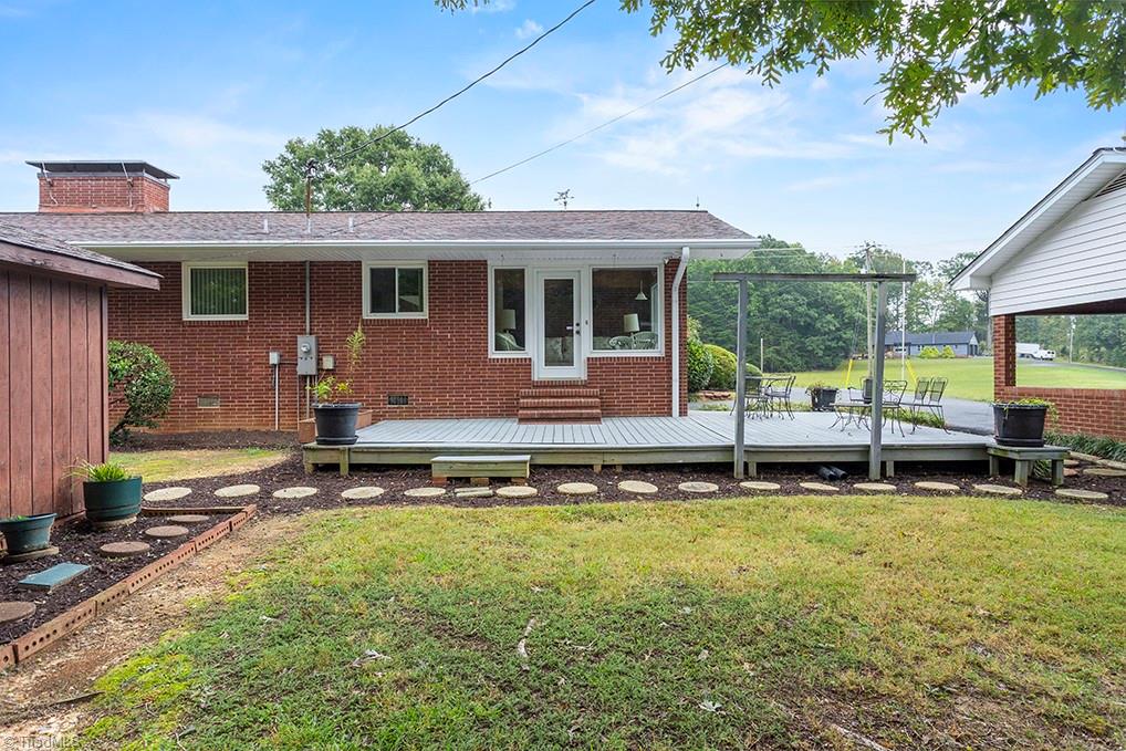 2543 Wicker Lovell Road, Randleman