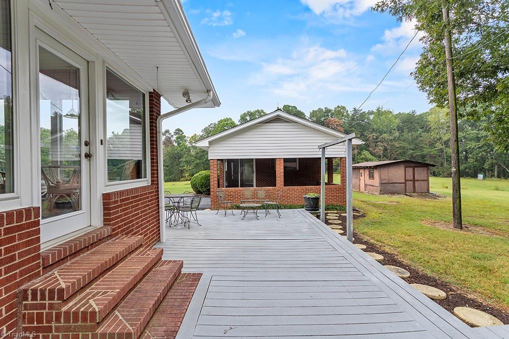 2543 Wicker Lovell Road, Randleman