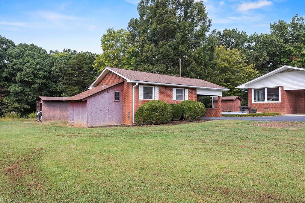 2543 Wicker Lovell Road, Randleman