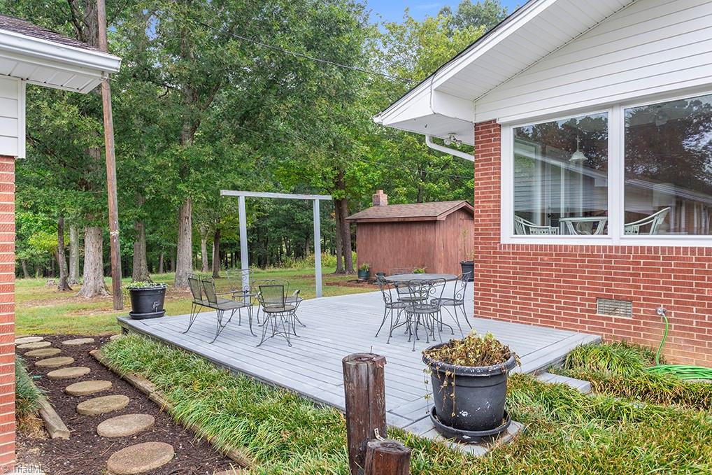 2543 Wicker Lovell Road, Randleman