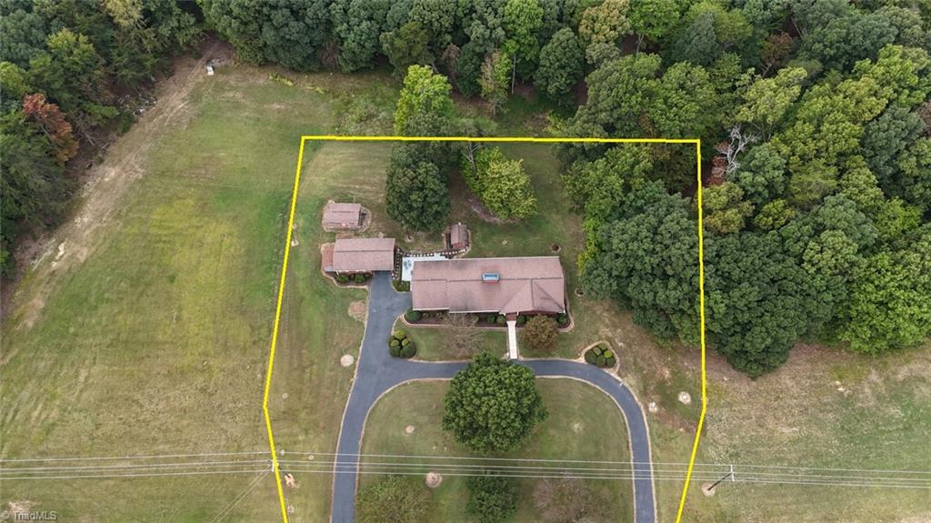 2543 Wicker Lovell Road, Randleman