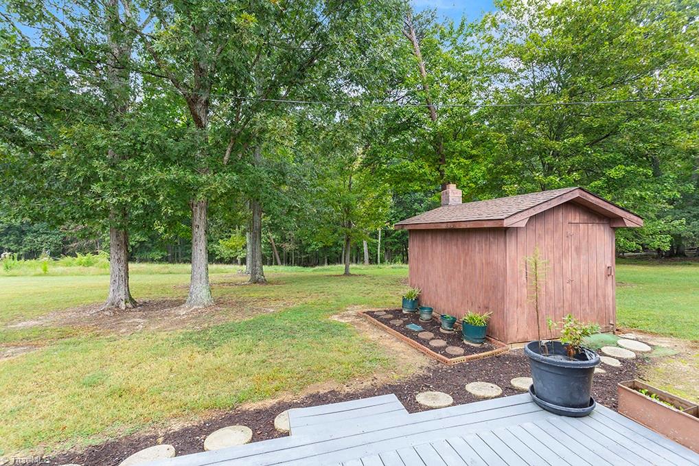 2543 Wicker Lovell Road, Randleman