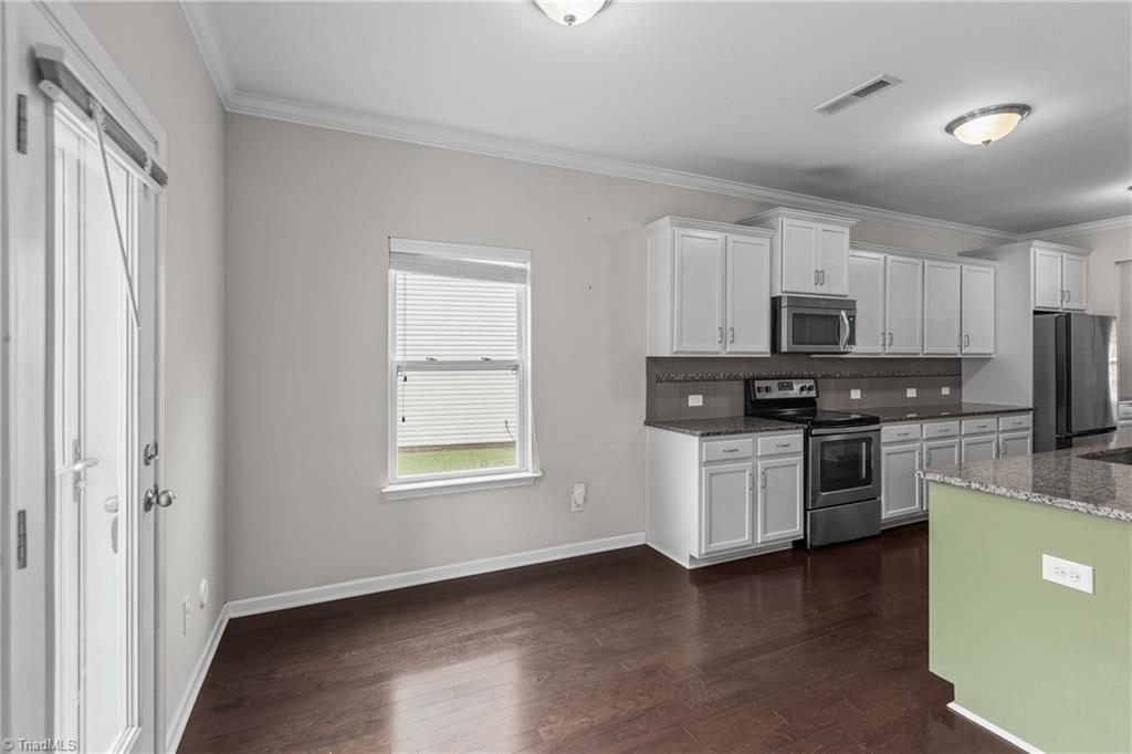 5506 Tier View Trail