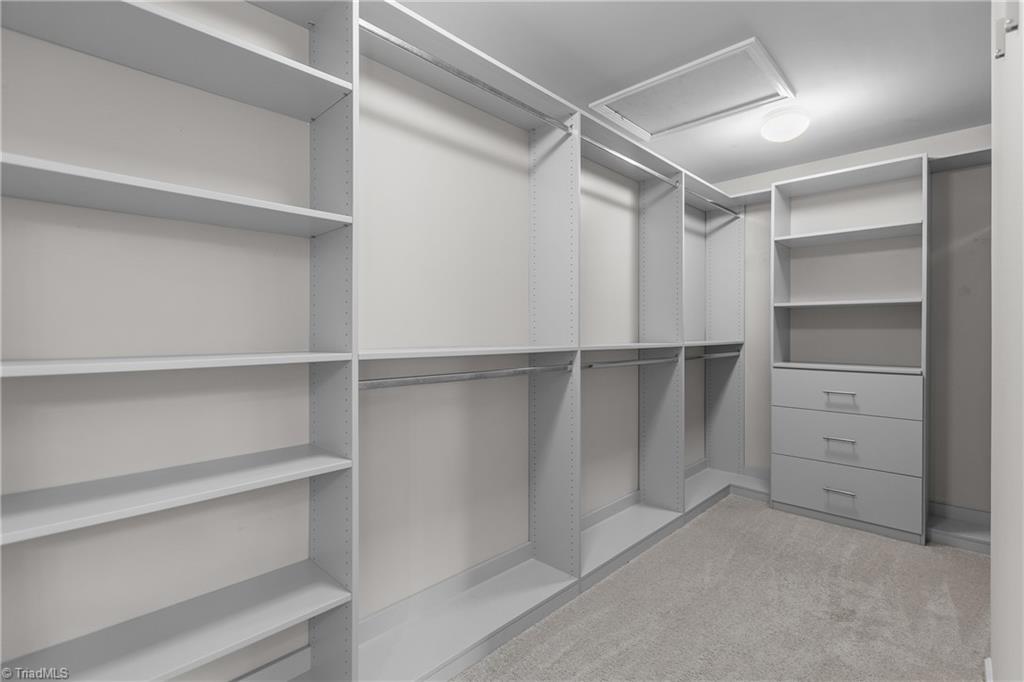 5506 Tier View Trail