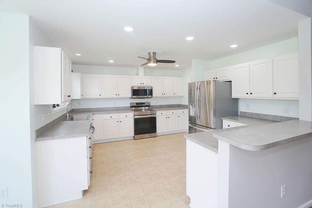 7503 Inglewood Road