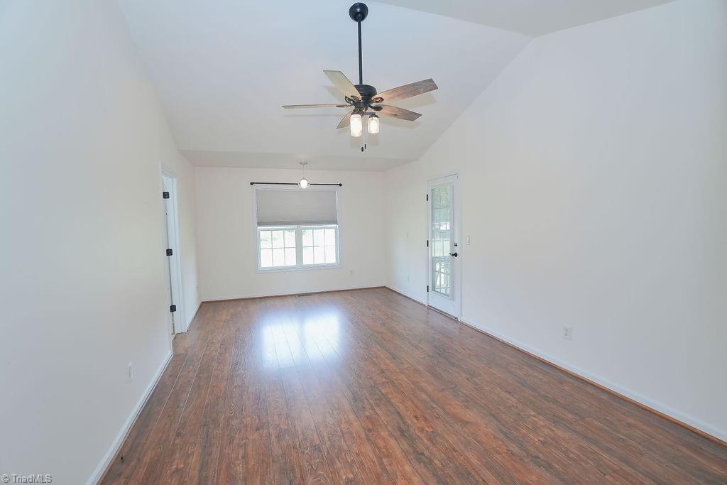 7503 Inglewood Road